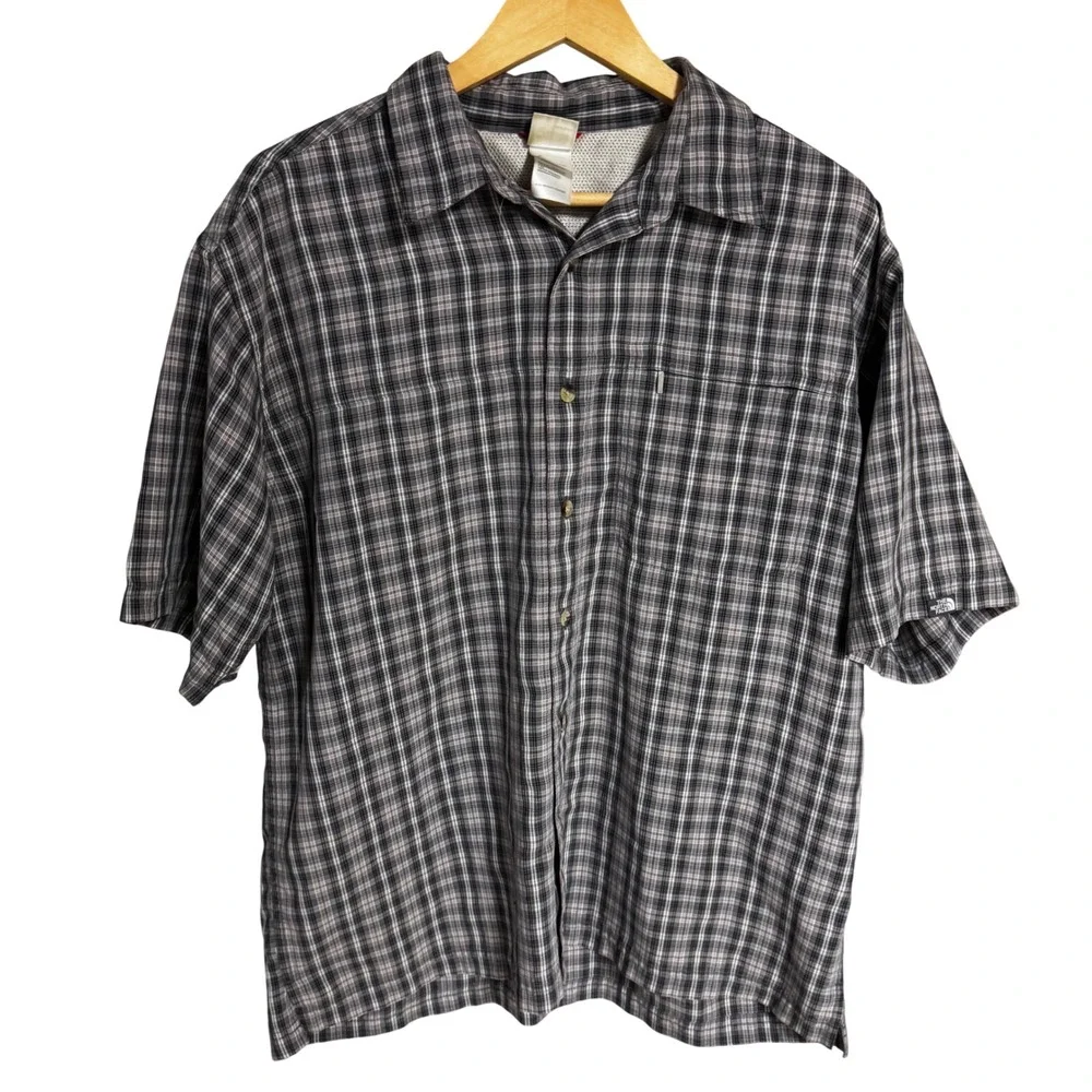 The North Face Mens Large Grey‎ Plaid Short Sleeve Button Up Hiking Shirt L/G